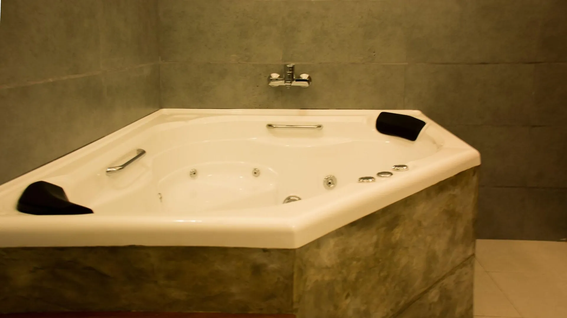 *** Hotel The Residence Colombo Sri Lanka